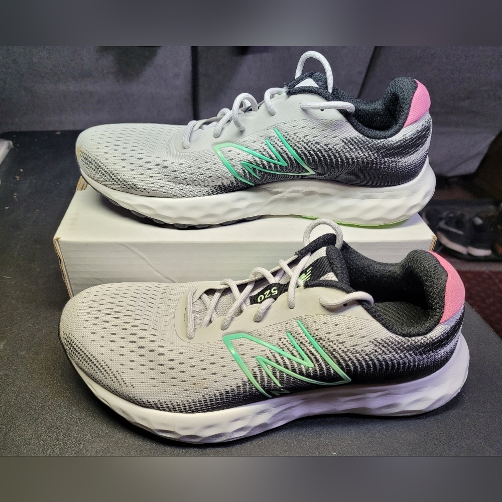 New Balance 520 V8 Shoes W520RT8 Womens 10 B Mens 8.5 Lightweight Running - Picture 4 of 10